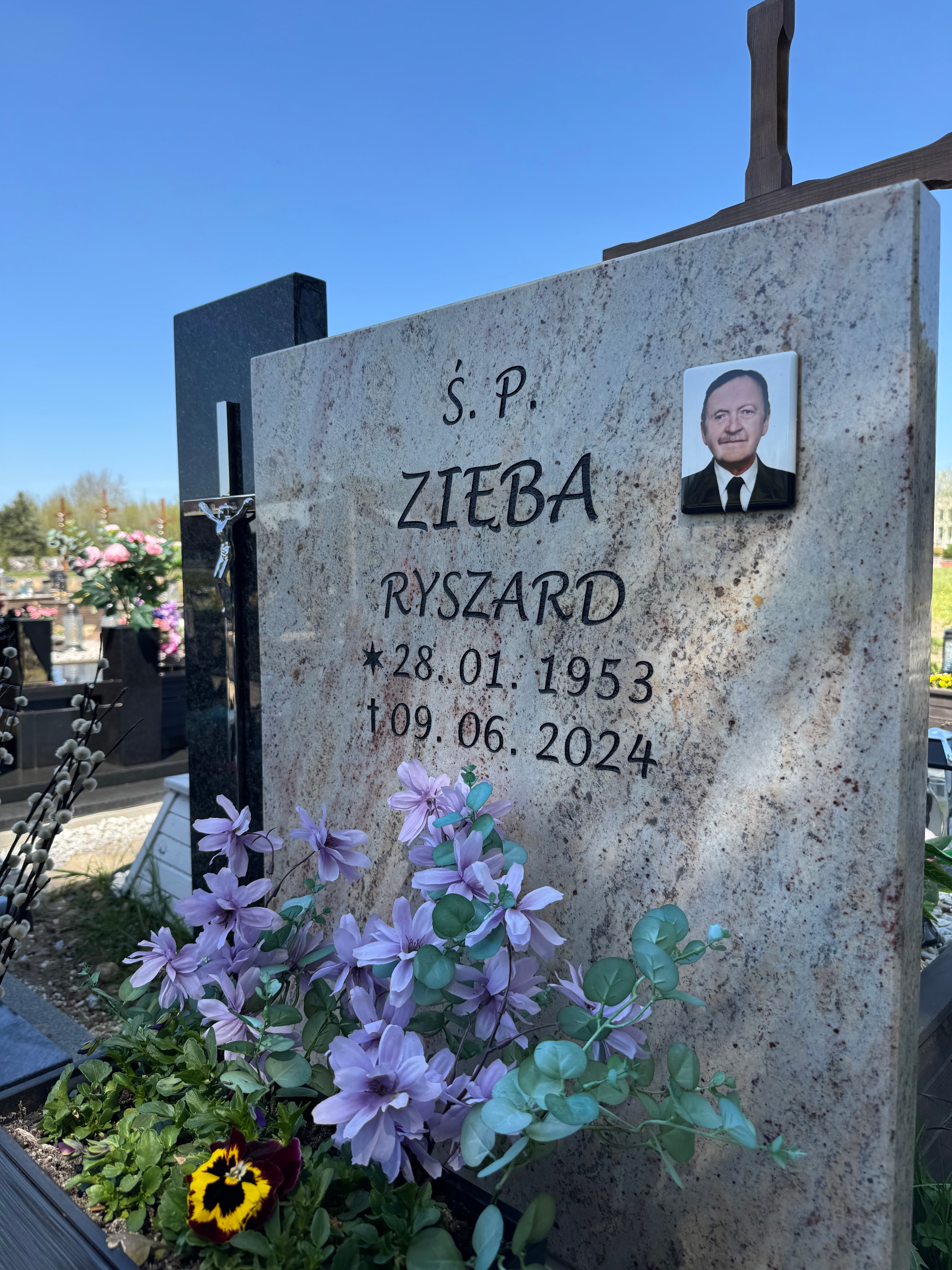 Prace kamieniarsko-liternicze StoneArt — Tychy
